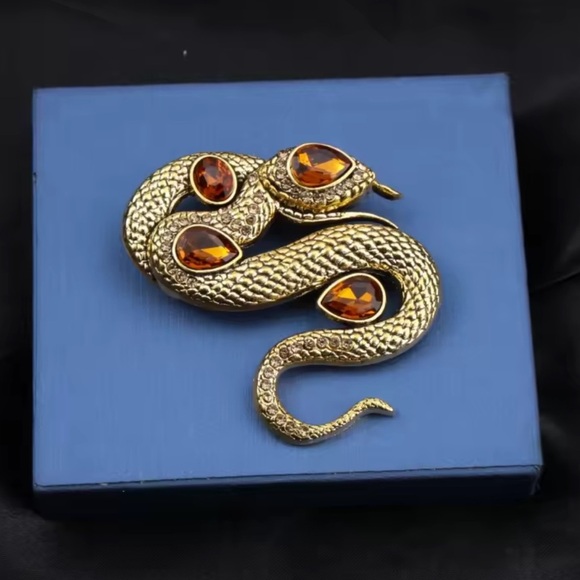 Serpenti Amber Couture Golden Vintage Crystals Brooch - Picture 3 of 4
